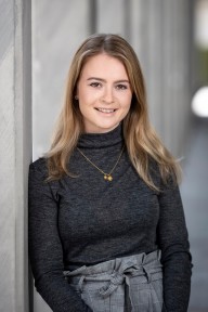 Mag. jur. Julia Simmer